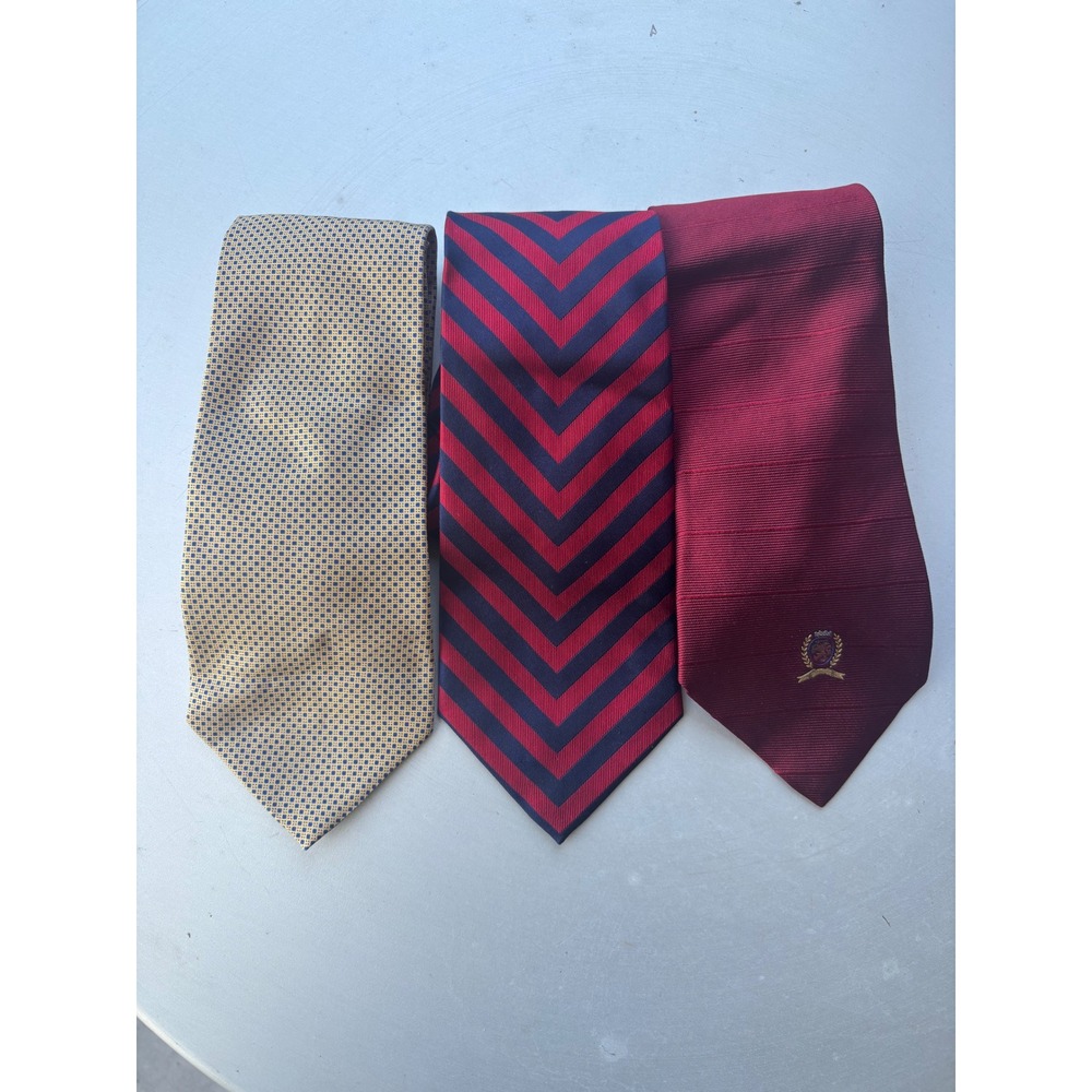 Tommy Hilfiger Silk Tie‎ Bundle 3pc Red Navy Chevron Burgundy Crest Yellow Geo